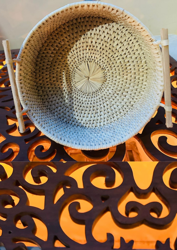 Round Hand Woven Basket with Wodden Handles